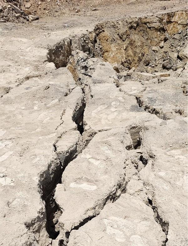 铁塔竖井开挖：电力基建中的地下攻坚术...